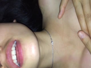 性感长发美女白领和男友假期异地旅游酒店激情啪啪自拍视