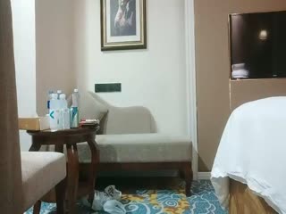 《91沈先森探花》约了个风骚外围少妇～让她体验什么叫做强奸式快感