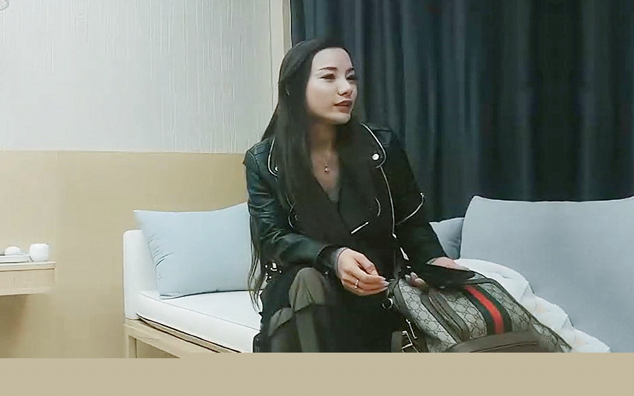 娇俏女神大长腿肤白貌美