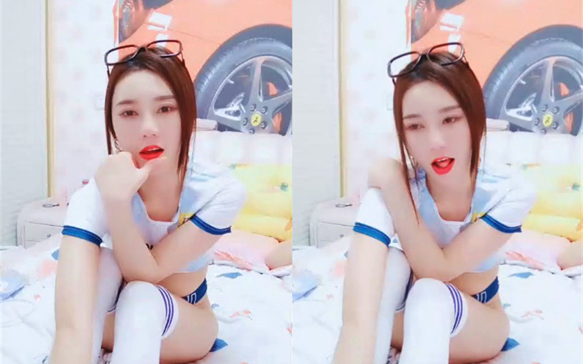 姐夫干小姨子性感马尾妹子足球宝贝退下内裤翘屁股舔逼上位骑坐后入猛烈撞击