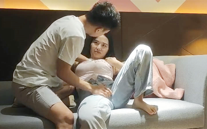 风情万种俏佳人爆操骚逼激情无限