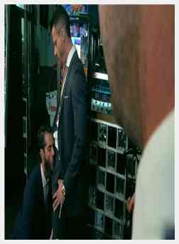 大鸡巴同性恋三人行和射液