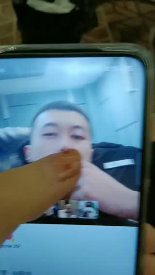 三线嫩模06-15微信撩小哥哥