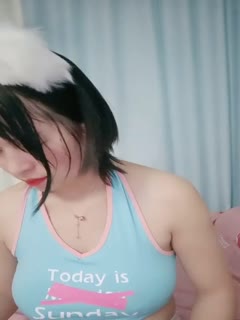 #童颜巨乳 新人报道 谁玩谁过瘾 衣服往上一撩 巨乳尤物就呈现 让人蠢蠢欲动 春心难眠！