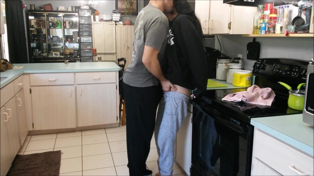我让那个婊子喷了两次水！