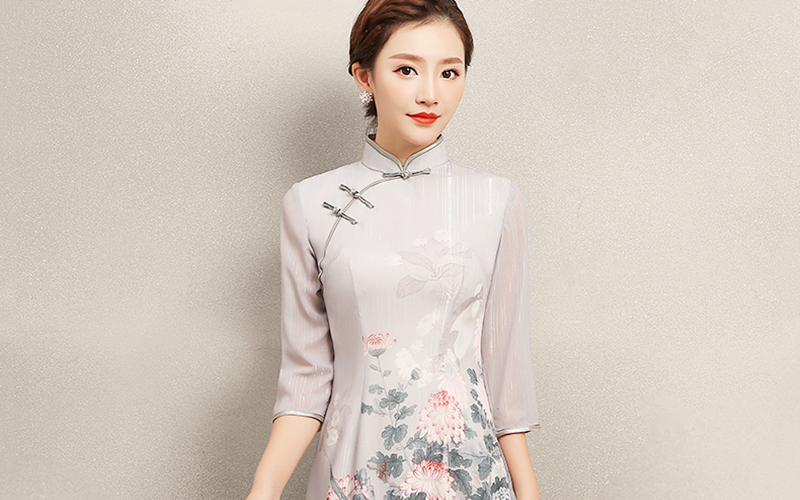 第一次约会不穿内裤来赴约的蝴蝶逼