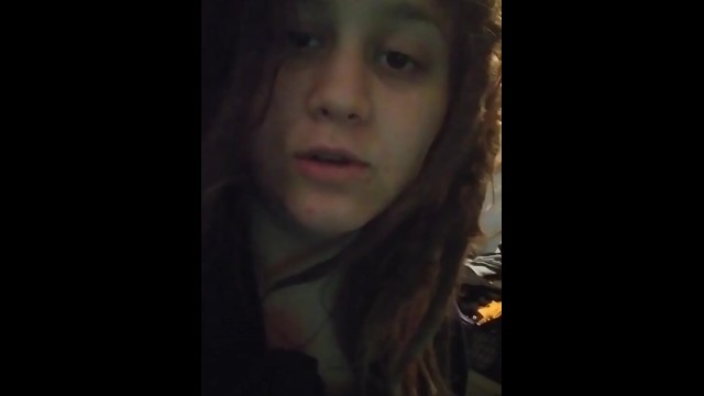 淘气的胖女孩想让你永远疯狂