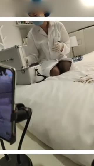 和男友沙发大战300回合 无套拽头发后入爆操