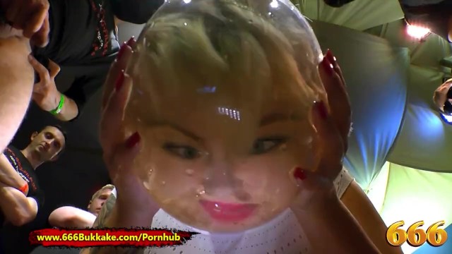 极限尿帮情侣-克劳迪娅Vs艾米·平克-666Bukkake