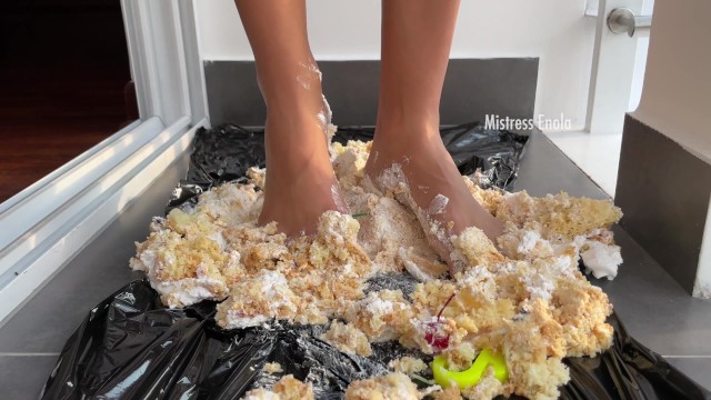 压碎蛋糕脚恋物依诺拉4K