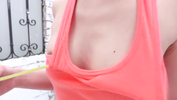 逼毛性感的制服护士姐姐圣水沐浴鸡巴专治阳痿不举.avi