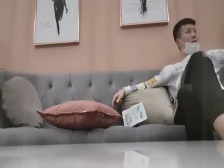 性感黄色内衣妹子啪啪，近距离拍摄坐在身上口交抽插猛操