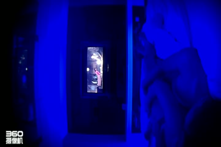 外表清纯连衣裙披肩发气质美女与男友背靠式啪啪边草边揉奶边摸逼干的美女大声淫叫不止一起呻吟冲刺给力