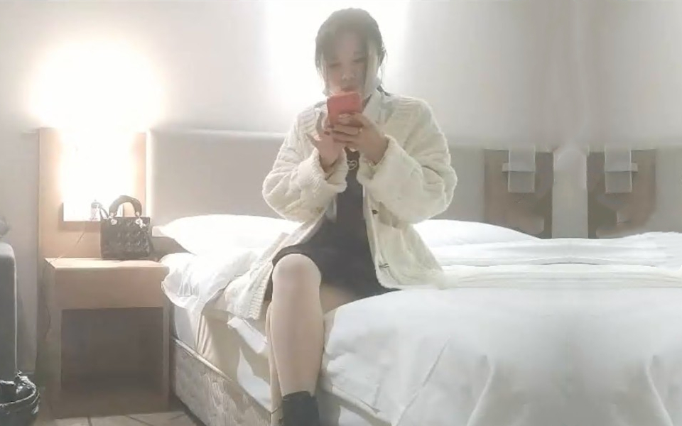 3000网约外围21岁极品嫩妹