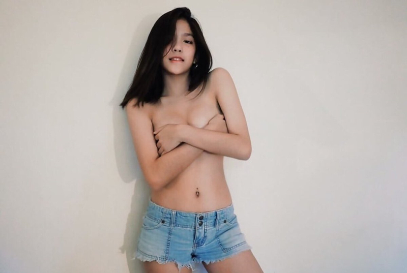 极品美乳满分身材小情人见面脱裤就干翘美臀无套后入暴力深喉疯狂抽插太饥渴