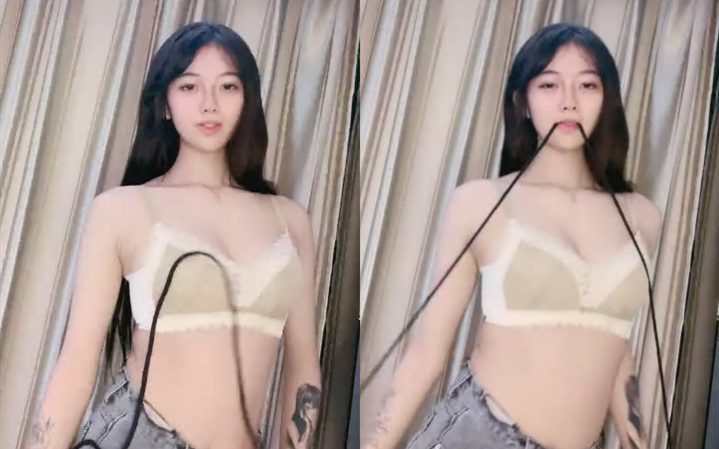 花臂纹身极品美妞扭动细腰解开内衣粉色美穴手指揉搓