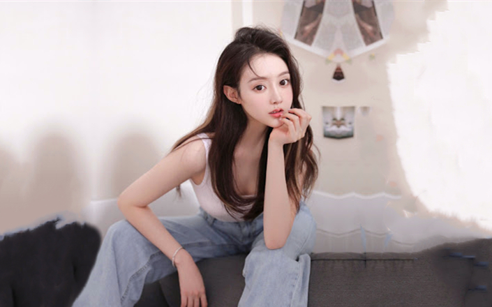 大一学妹碰坏同学笔记本家境贫寒只能卖掉初夜筹钱主播自掏1.5W全场收入全给学妹鲜艳落红