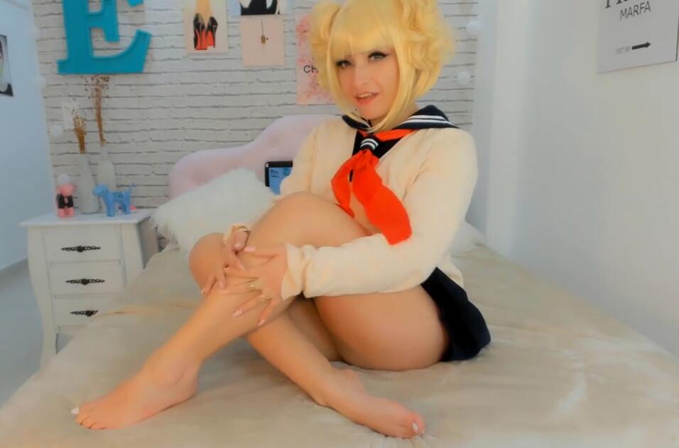 性感黄发美女制服情趣自慰