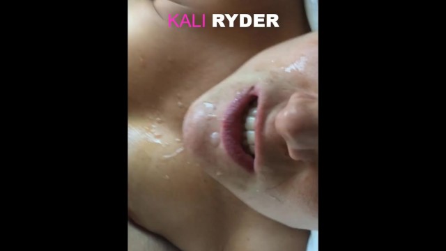 卡莉·莱德的套房生活