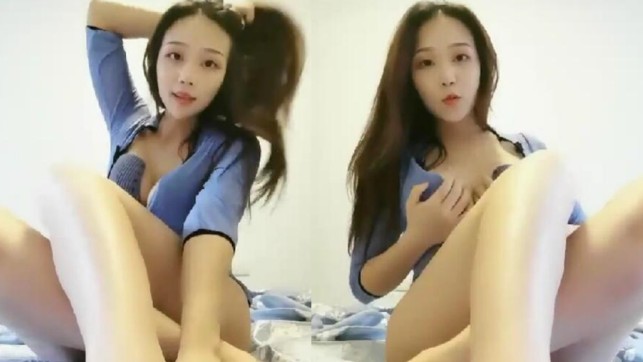 大四音乐学姐大长腿妹子情趣装诱惑舔奶掰穴近距离特写拨动奶头呻吟娇喘非常诱人