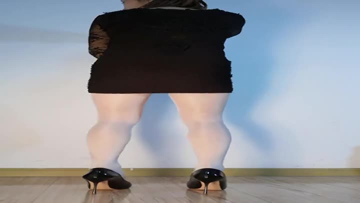 极品骚气吊钟奶少妇娟娟私定居家大尺度广场舞34部合集~娟娟1 34~娟娟广场舞 12