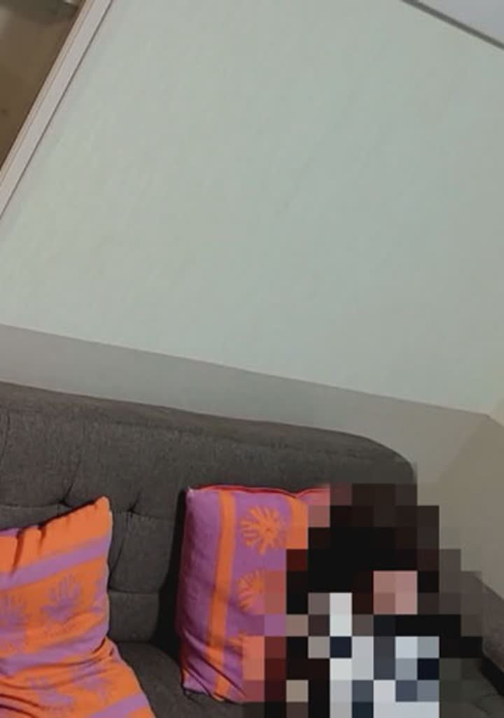 FC2-3237348 【個人】自宅で娘さんを寝かしつけて、、、旦那以外の経験がないHカップ妻は娘を起こさぬよう声を抑える。-CD2