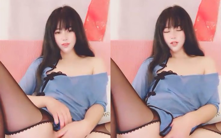 爸爸操我婴儿肥小骚货两根手指就能玩到高潮