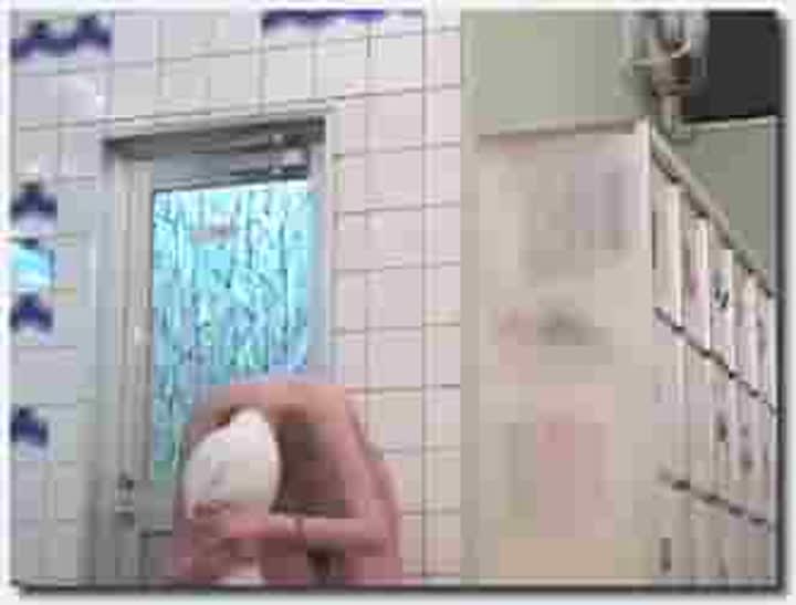 老百姓大众浴池女士间内部真实偸拍好多一丝不挂的年轻妹子非常养眼5V~5V~15372061