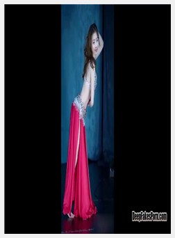 两次Dahyun肚皮舞金多贤