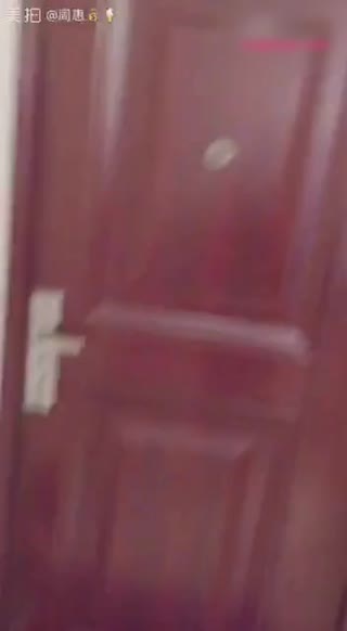 -guochan-性感美女上门推销套套和延迟剂时被要求当场实验效果,被操的淫叫好硬,用力干我