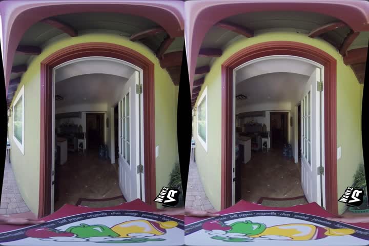 18VR Give Daniella Margot Detailed ANALyzing VR Porn16