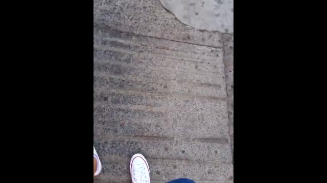 我在公园里发现了一个陌生人，结果我们做爱了