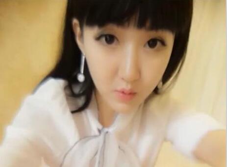 天生极品粉嫩白虎穴女神在家寂寞难耐