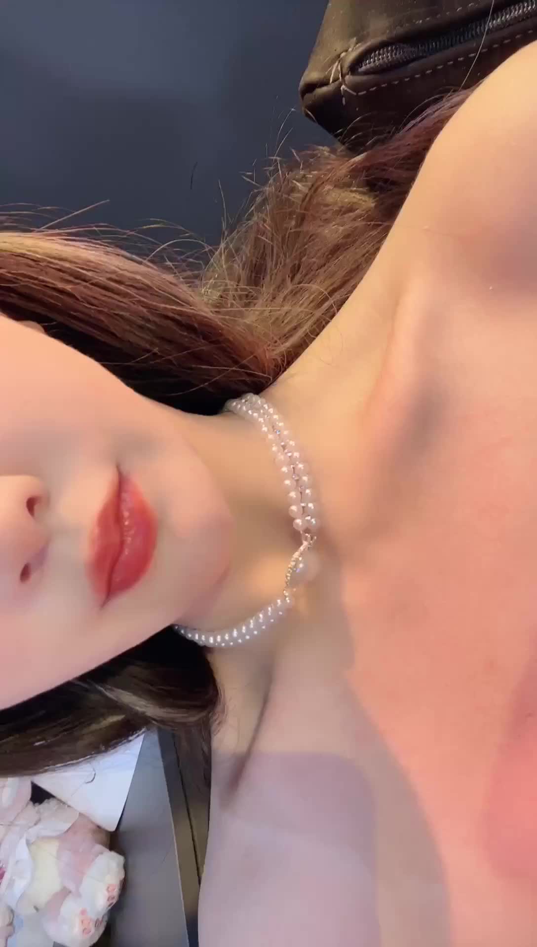 ❤️❤️顶级名媛女神下海 薇可儿 大长美腿蜜桃臀和极品名器一线天馒头穴， 完美尤物1