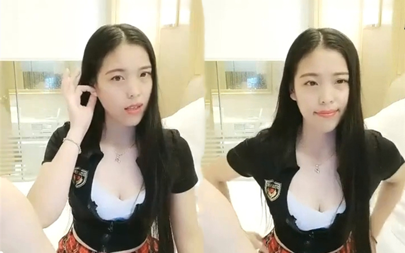 小可爱骚女和炮友约啪换上网袜电臀骑乘前后两个穴轮流操