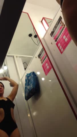 更衣室偷拍DZSJPNGYS 15