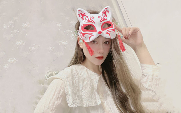 骚妻3P多人运动抽签淫乱游戏单男被轮流榨汁累瘫