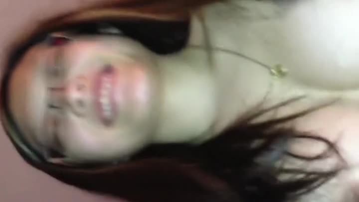 最新漂亮纹身留学生雪晴儿和美籍男友激情做爱私拍流出深喉裹大屌