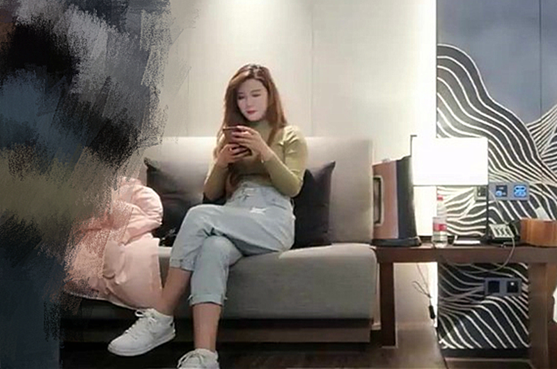 眼镜男约了个丰满大奶妹换上连体网袜口舔蛋后入猛操骑乘