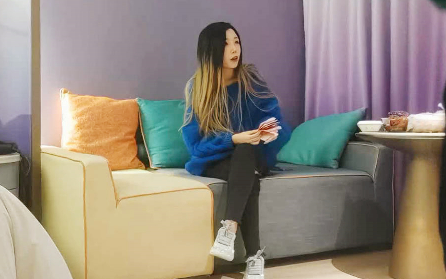 用利抽插探花界劳模23岁兼职小姐姐