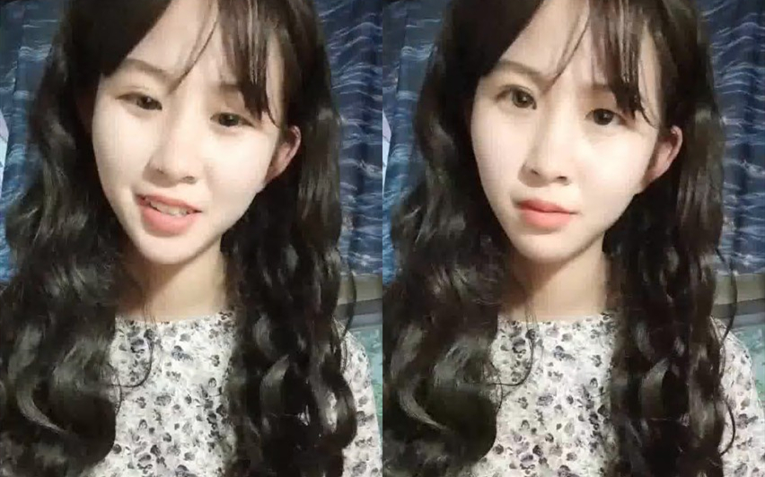 云南大一清纯学生妹宿舍蚊帐内自慰