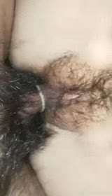 和18岁嫩妹一起在床上做运动