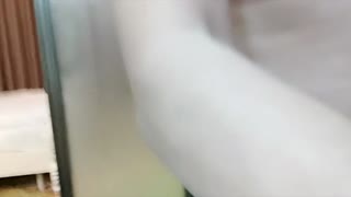 勾搭酒店客服主管 半推半给操了 插入小穴的时候小妞就浪上来 多姿势爆操内射