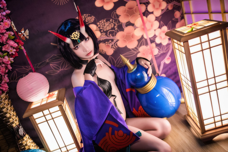 阴阳师SSR级式神COS酒吞童子无套爆操翘美臀后入顶着操内射AV式浪叫