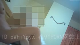 19岁的大二小妞浪起来比我还凶