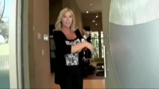 Sexy and horny wife let me lick her pussy