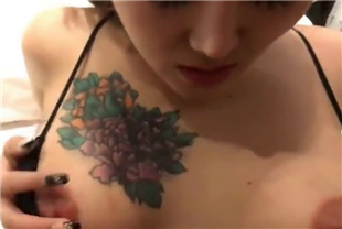 酒店约炮95年漂亮性感豪乳妹子第一部正面近景