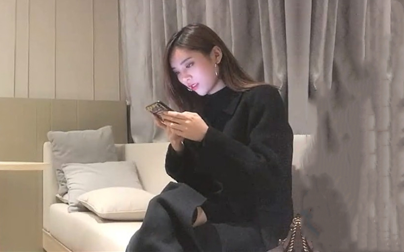 你还敢再漂亮性感点吗极品高颜值大美女扒衣抽插各种体位干完又干叫床淫荡