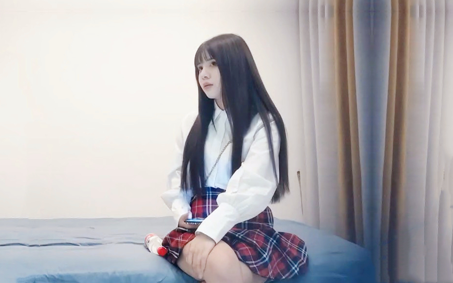 极品00后JK制服美少妇大眼萌妹乖巧小仙女娇嫩胴体青春无敌