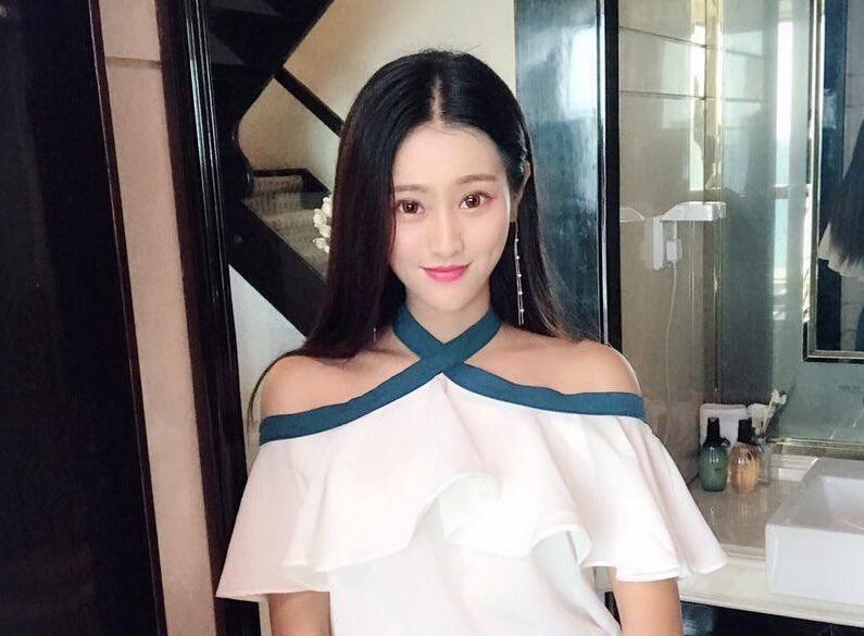 最新重磅福利極品花椒超美女神靜寶貝魅惑私拍流出白嫩爆乳道具插穴高潮淫